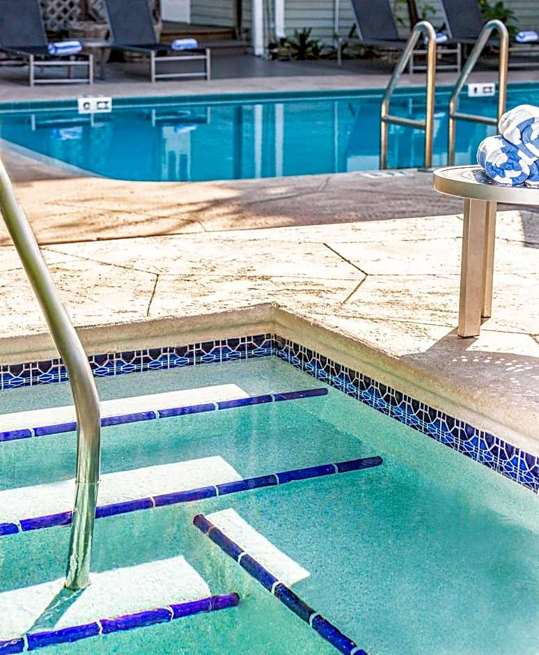 Southernmost Inn Adult Exclusive