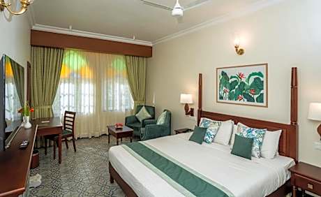Deluxe Double or Twin Room with Garden View