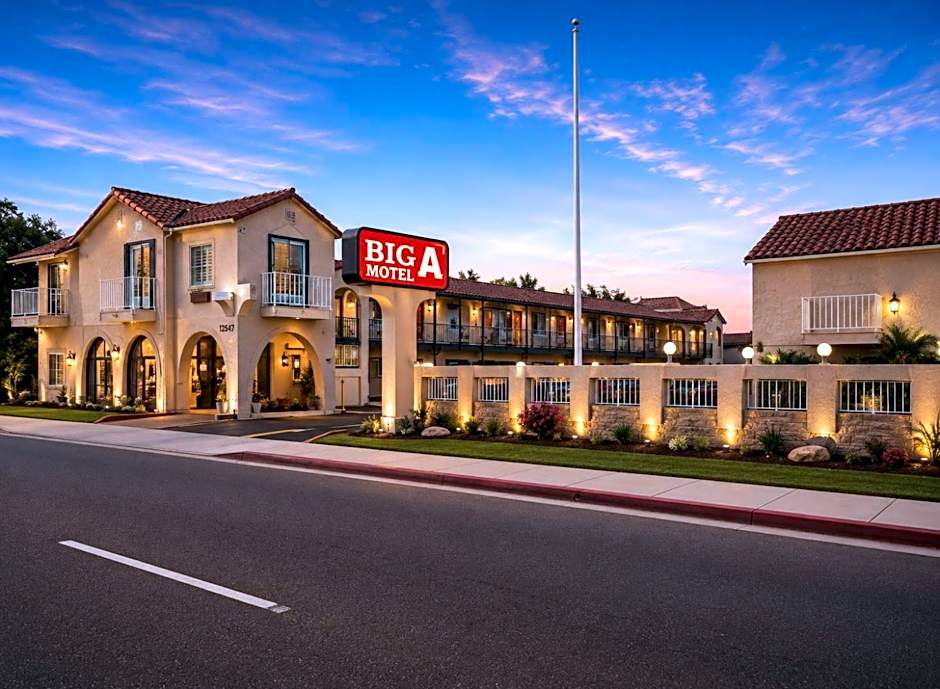 Big A Motel & Suites Near Disneyland Orange County