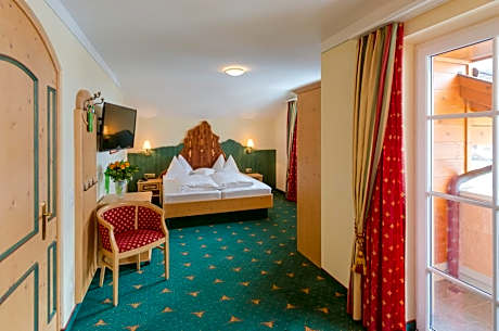 Apartment (4 Adults)