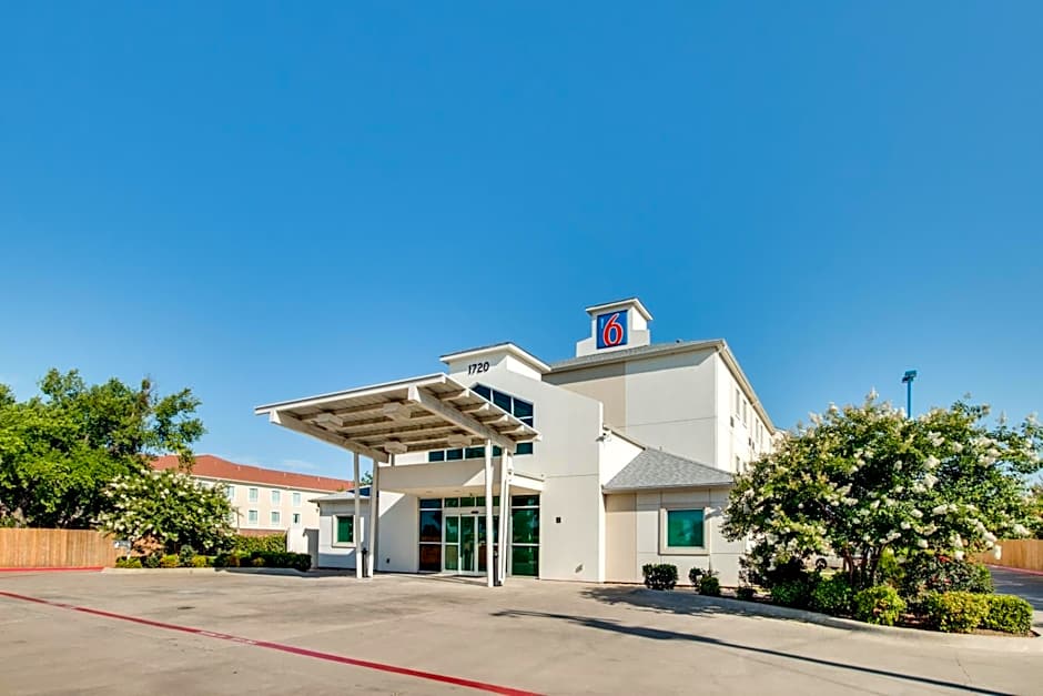 Motel 6-Cleburne, TX