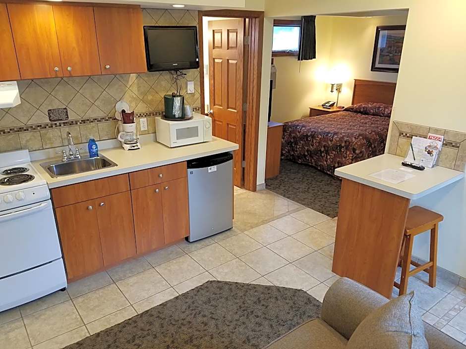 Black Hawk Motel & Suites