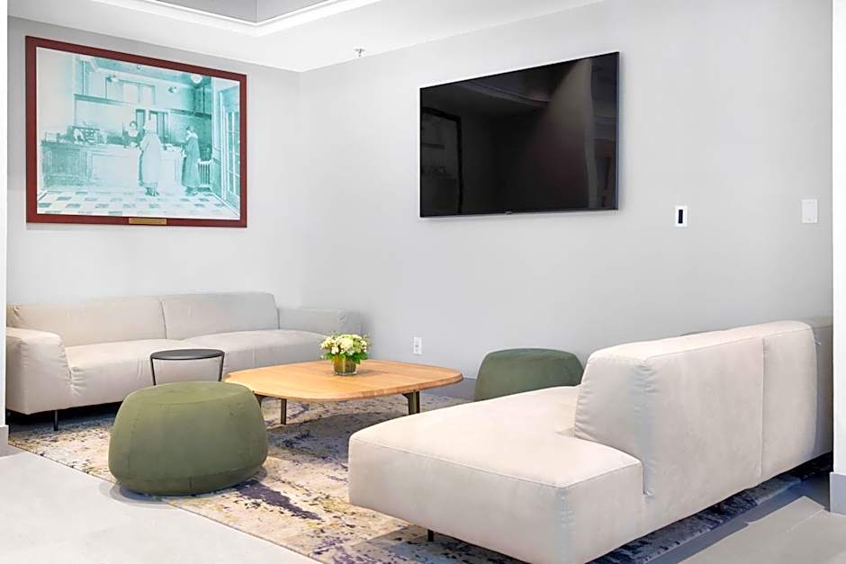 YWCA Hotel Vancouver