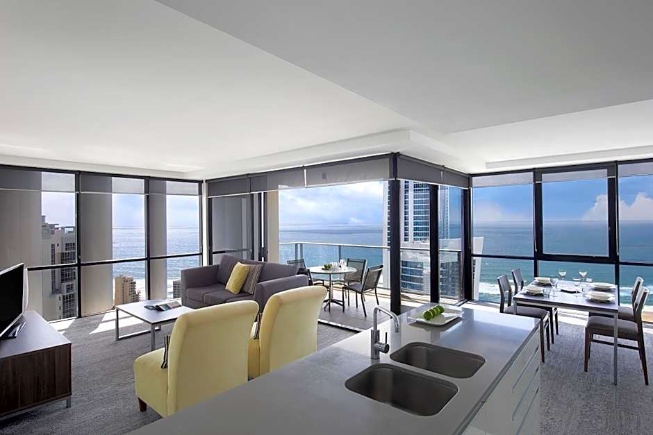 Mantra Circle on Cavill Surfers Paradise