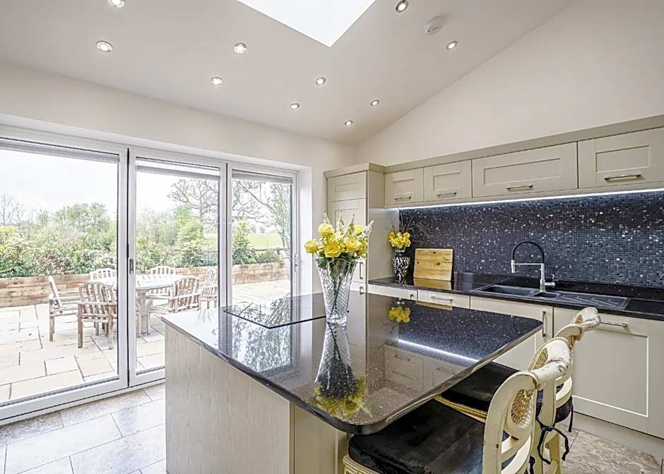 Ladera Retreat Lodges