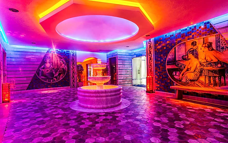 White Gold Hotel & Spa