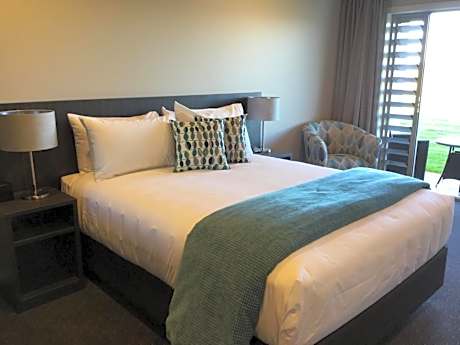 Double or Twin Room with Sea View