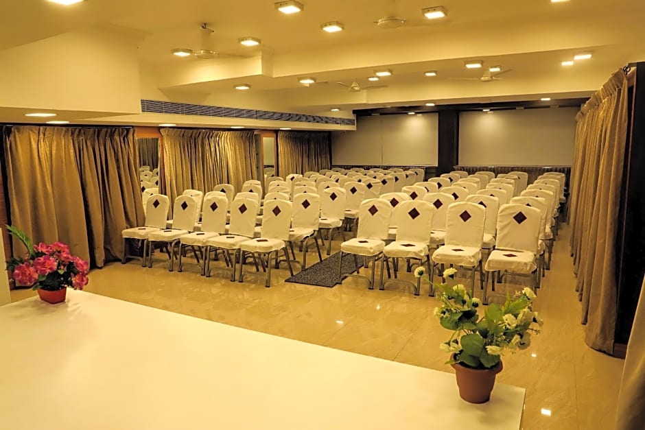 Hotel SSK Grand - Kanchipuram