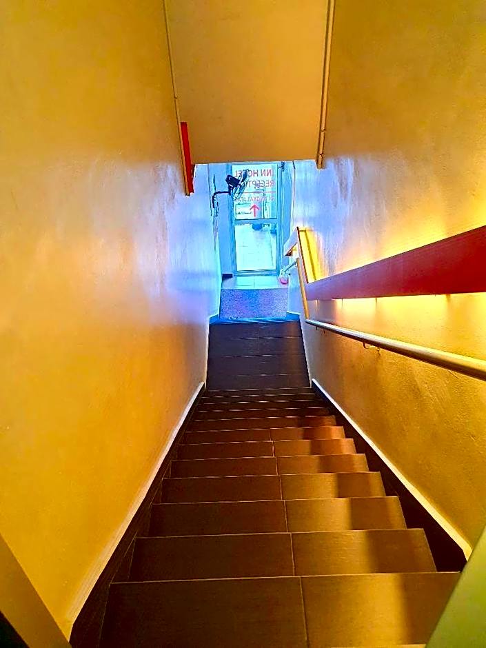Inn Hotel