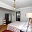 8 Rooms House