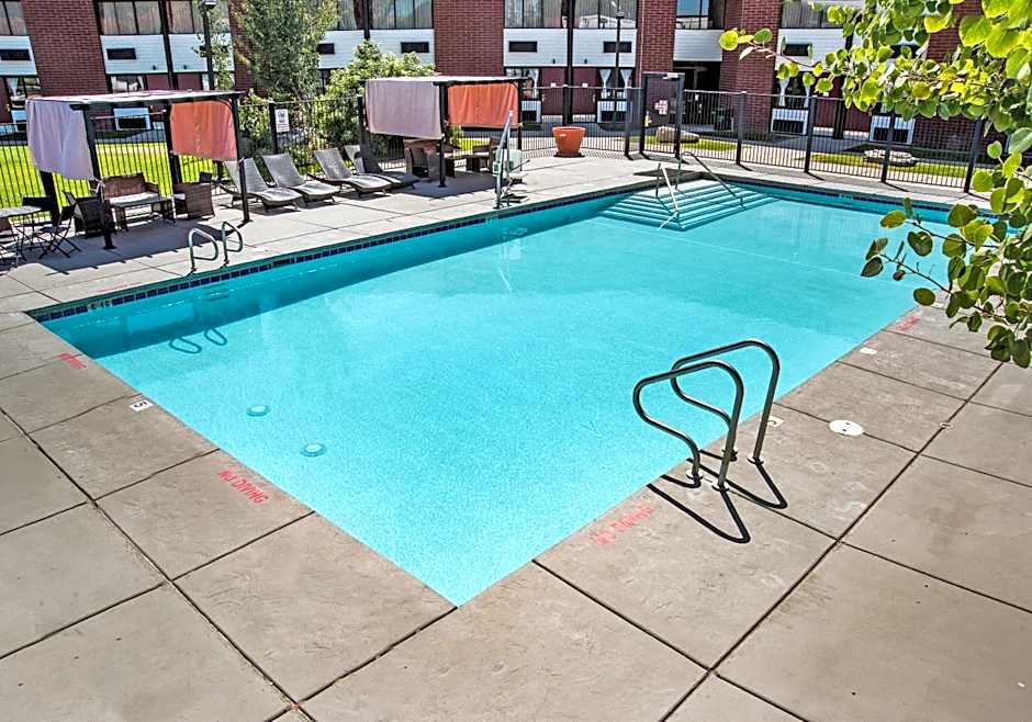 Ramada by Wyndham Cedar City