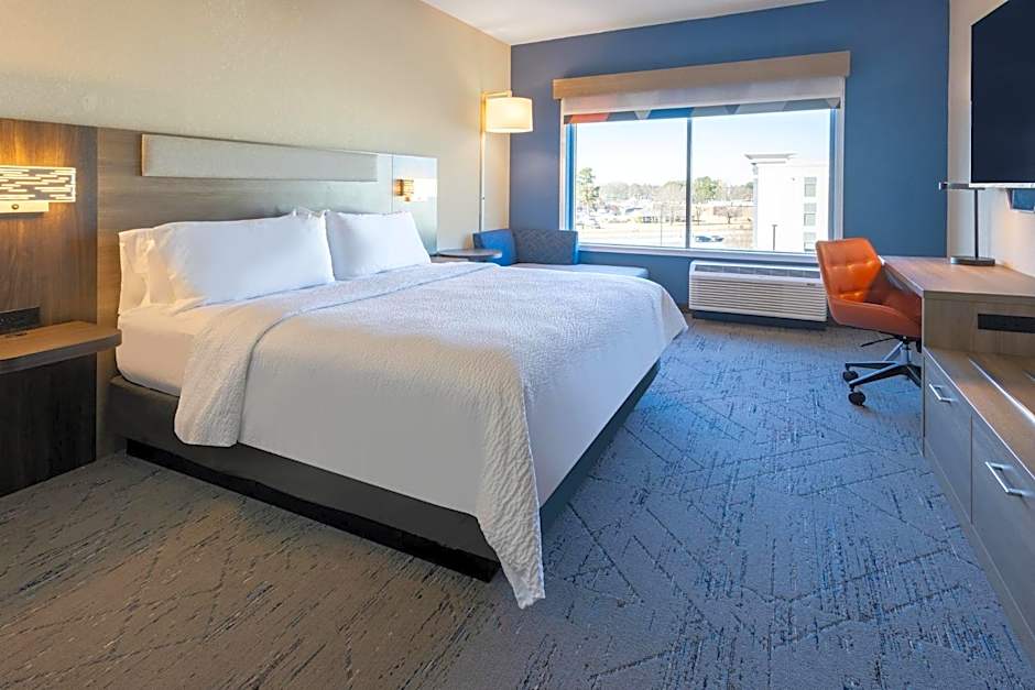 Holiday Inn Express & Suites Benson By IHG