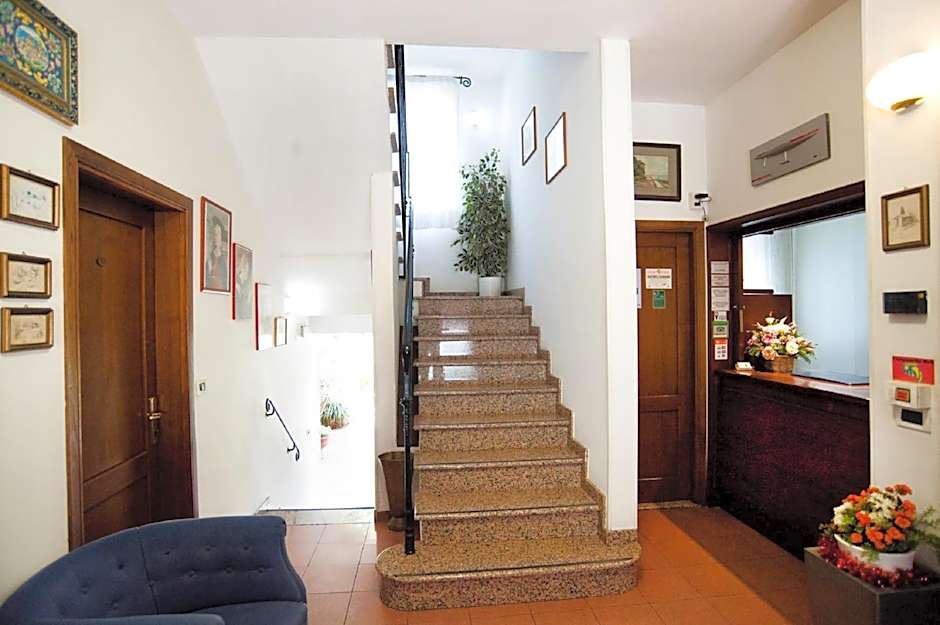 Hotel La Toscana