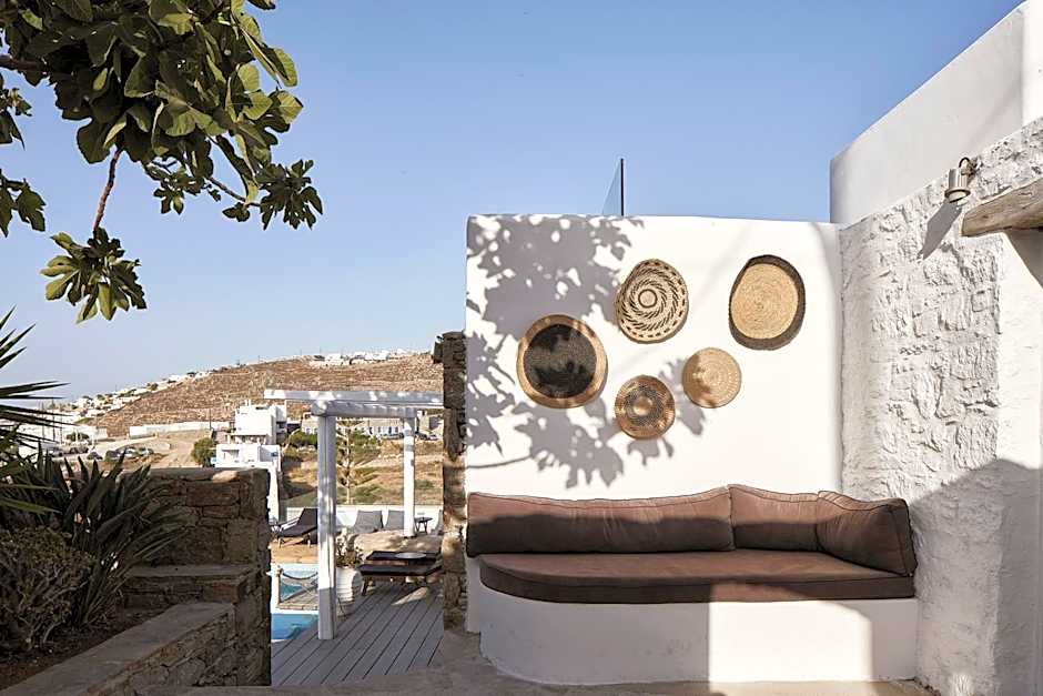 Mr & Mrs White Mykonos