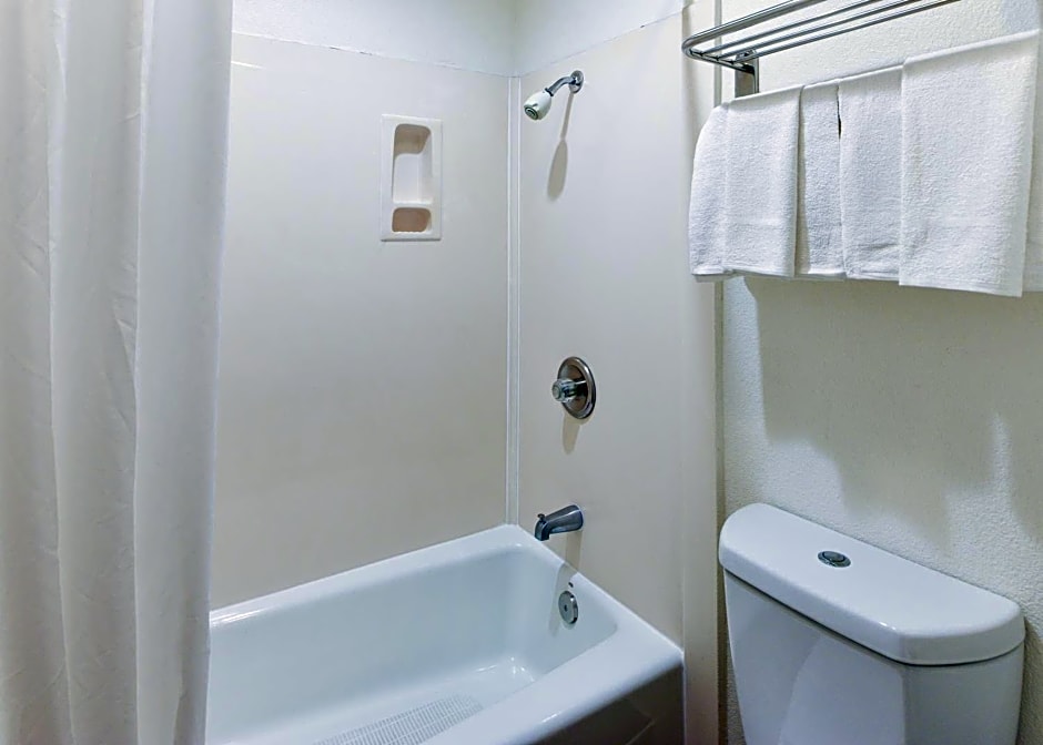 Hollywood Inn Express South