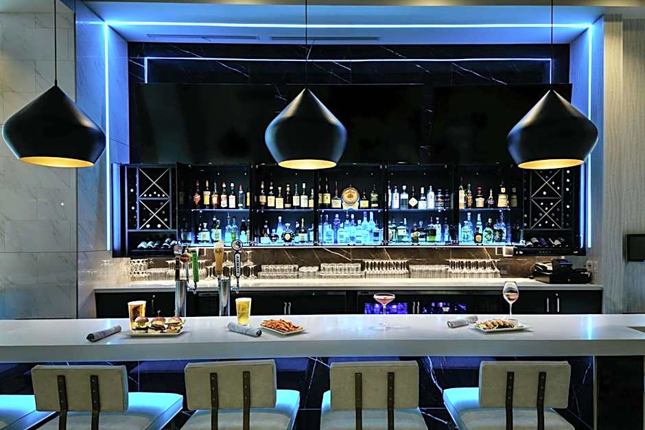 Hilton Garden Inn Seattle/Bellevue Downtown