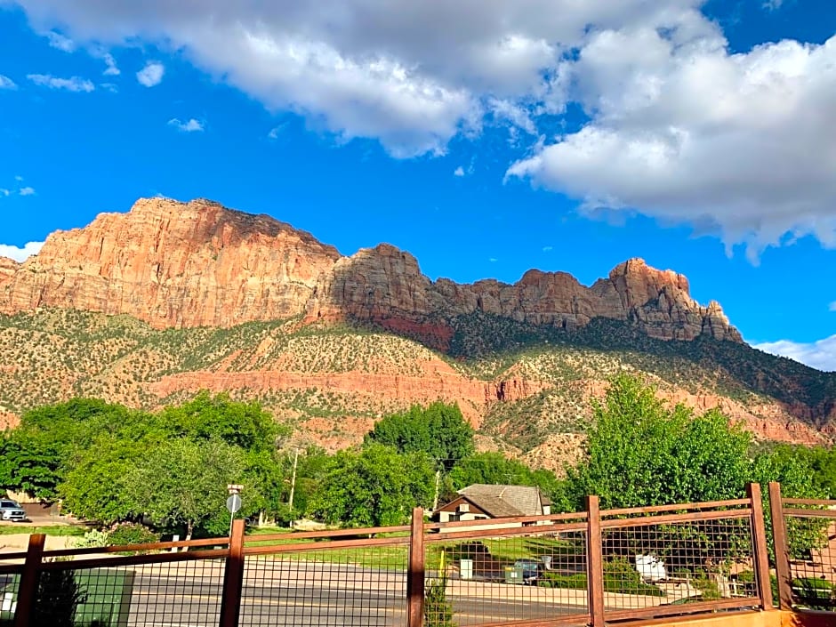 Zion Canyon Lodge