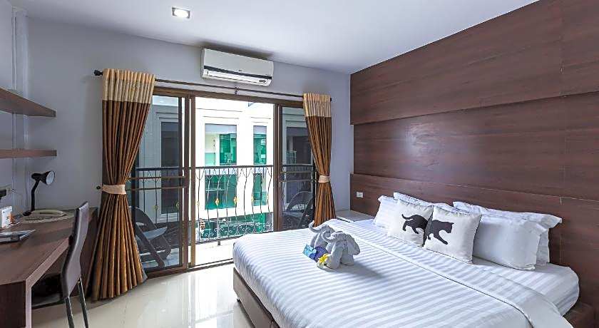 Bed by City Surawong Patpong