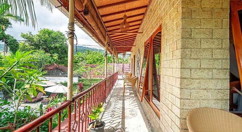 Deutsches-Eck Rikesti Hotel