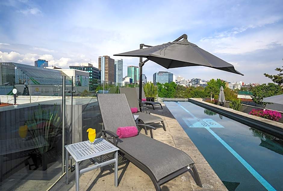 Las Suites Campos Eliseos