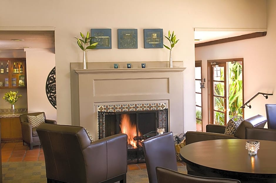 Casa Del Mar Inn