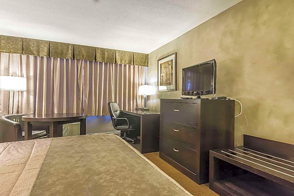 Quality Hotel & Conference Centre