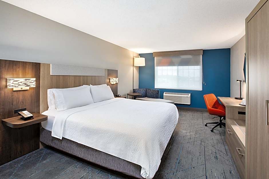 Holiday Inn Express Hotel & Suites Defiance By IHG