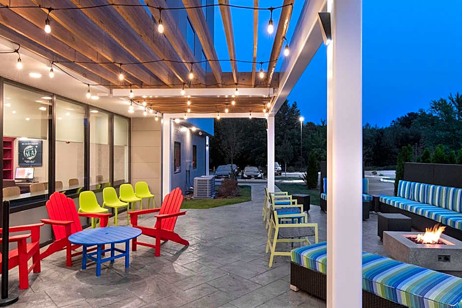 Home2 Suites by Hilton Raynham Taunton