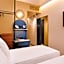 D8 Hotel