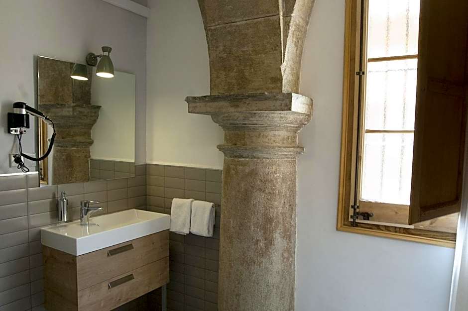 BCN Home Guest House