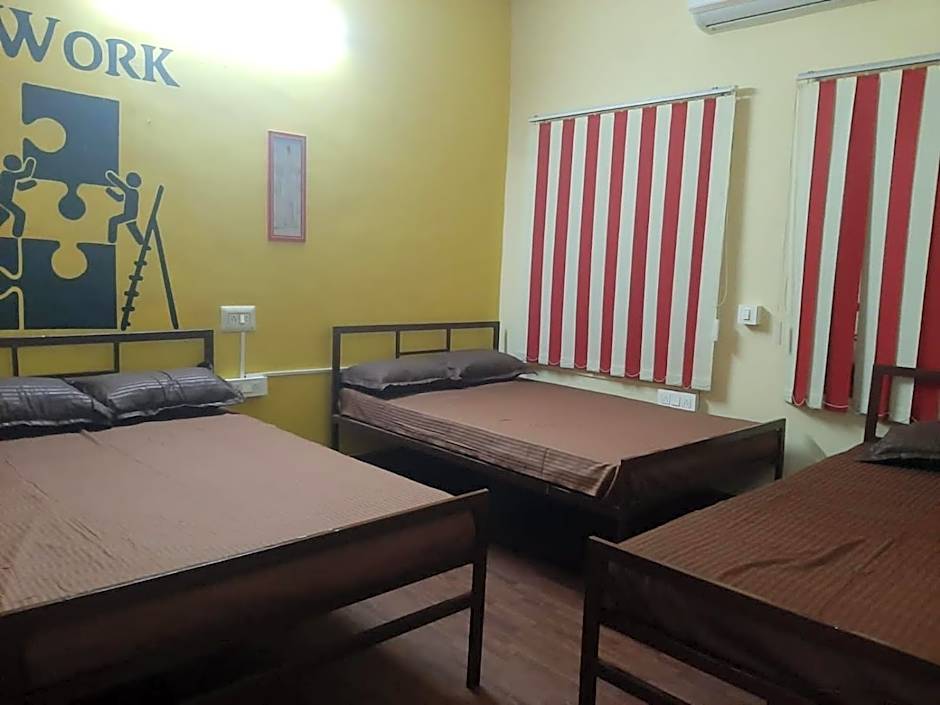 Bacpacmonkeycolive – Visakhapatnam, WI