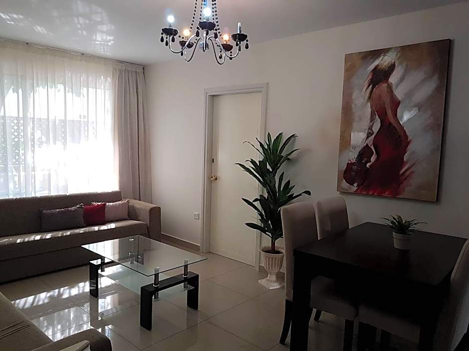 Marianna Hotel Apartments