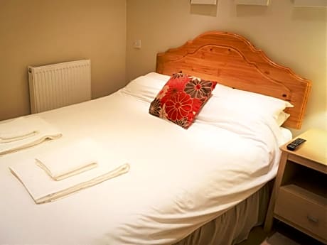 Front Small Double Room 