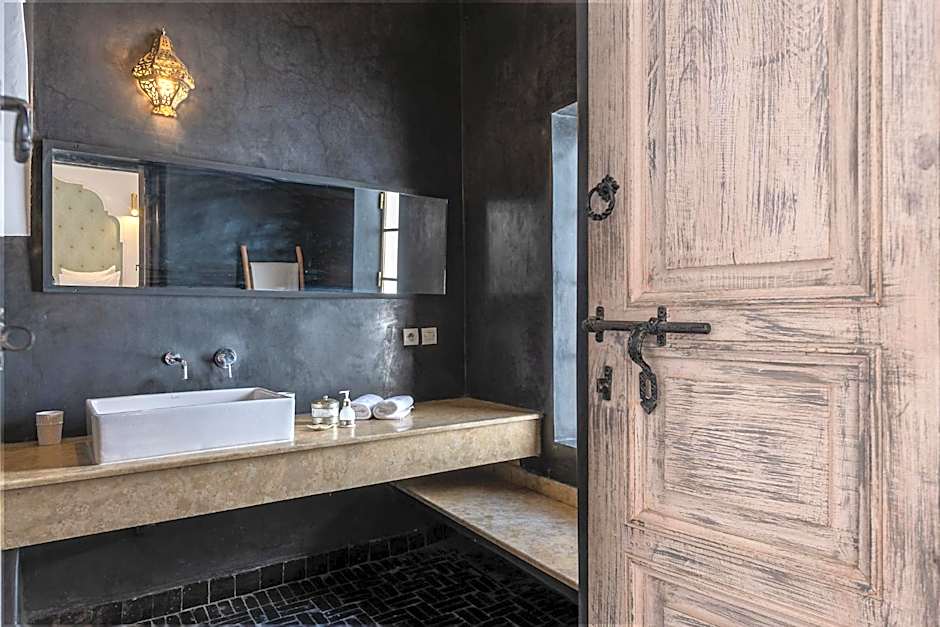 Riad la Parenthèse by Sashema