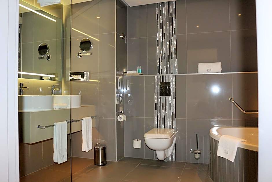 Krystal Beach Hotel Pty Ltd