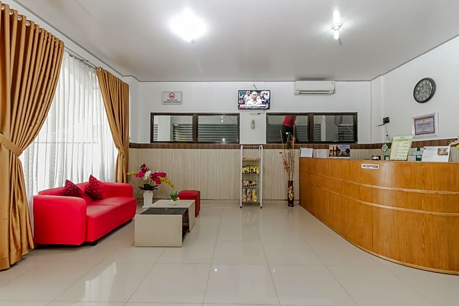 RedDoorz Syariah near RSU Suaka Insan Banjarmasin