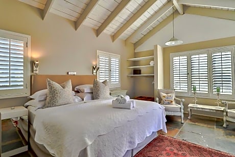 King Room with Mountain View