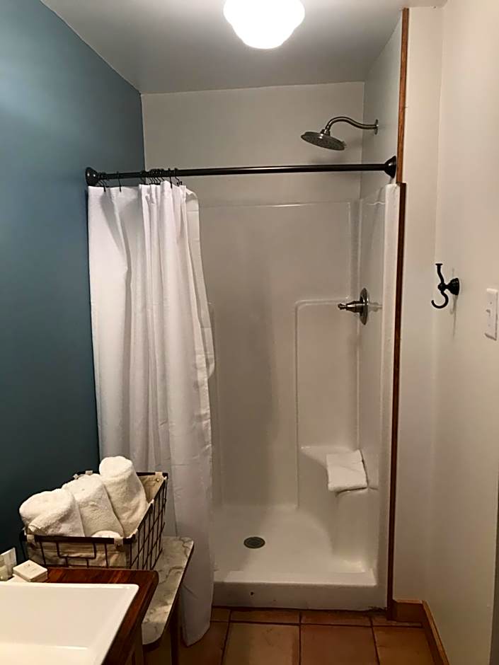 Hotel Kitsmiller on Main