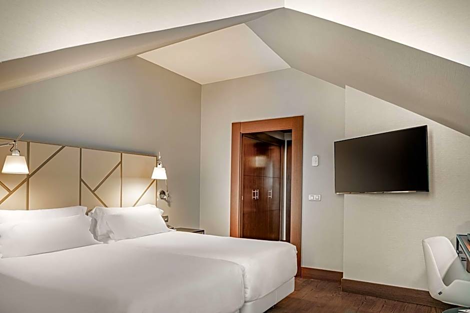 Photo 1 of 9 of Premium 1 Double Bed or 2 Beds