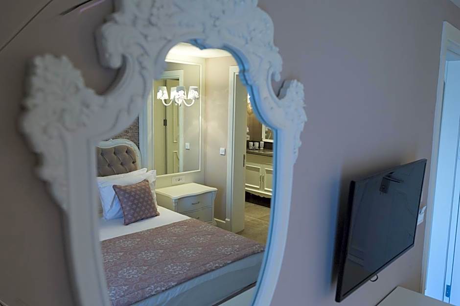 Ena Boutique Hotel & Residences