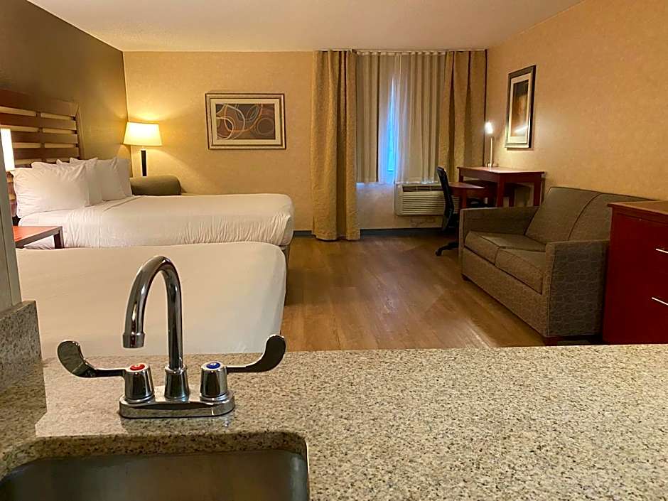 Wyndham Garden Grand Rapids Airport