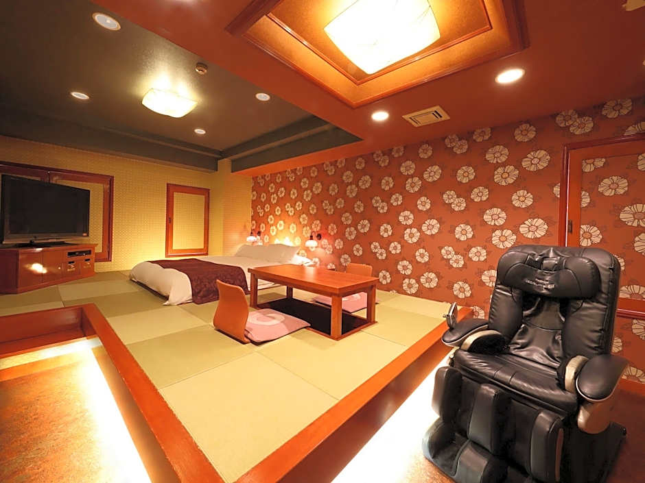 Hotel Fine Garden Suzuka - Free Parking