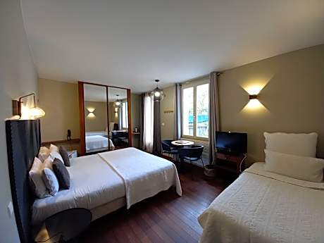 Suite with Terrace and Spa Bath