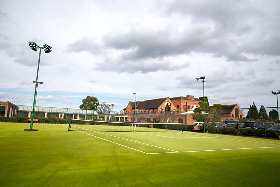 Great Blunts Stables - Stock Brook Manor Golf Club