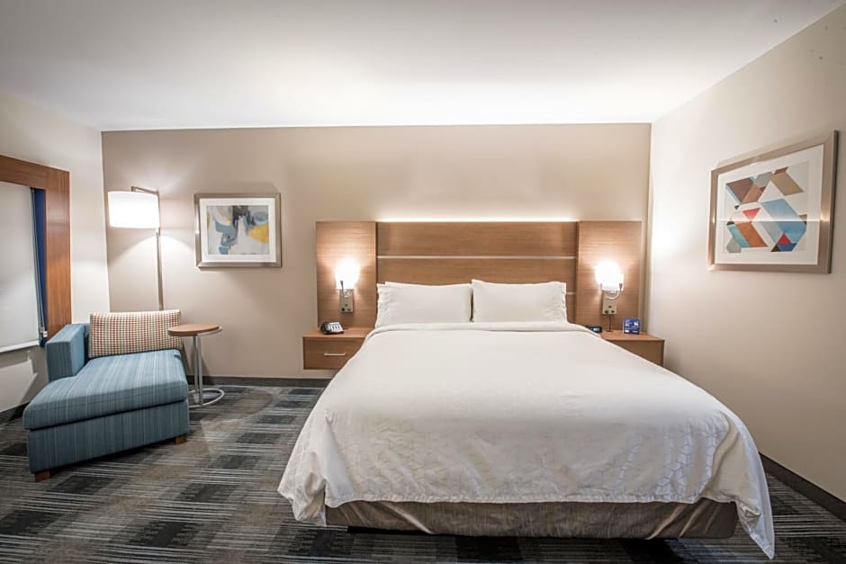 Holiday Inn Express & Suites Houston Westchase - Westheimer By IHG