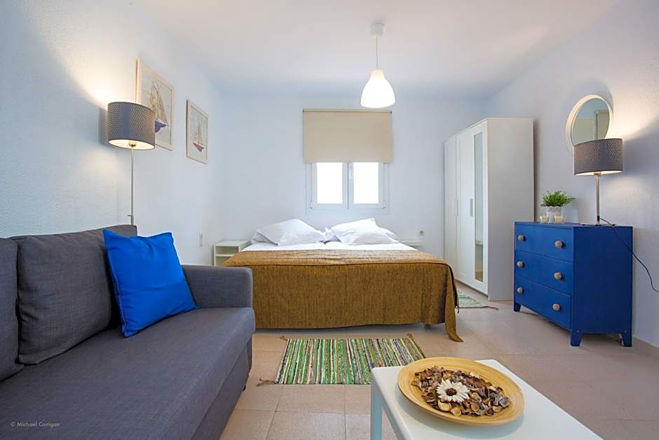 Apartamentos Los Cantaros