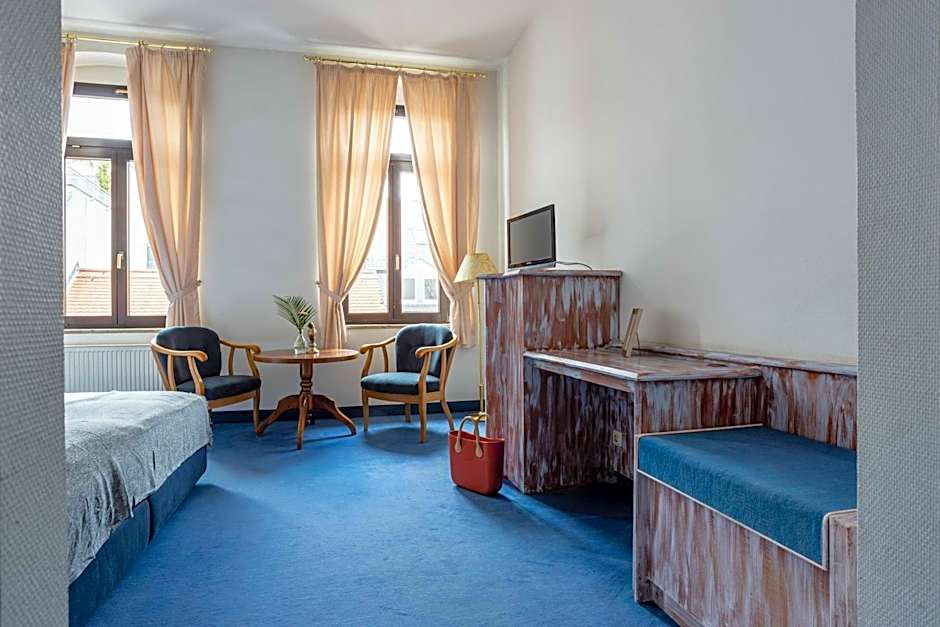 Hotel Mauritius - Im Herzen von Crimmitschau - Frühstück buchbar - Restaurant - Café - Fahrradbox