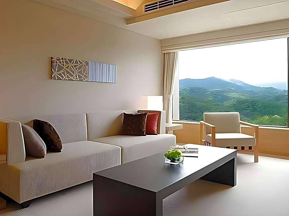Toba Hotel International