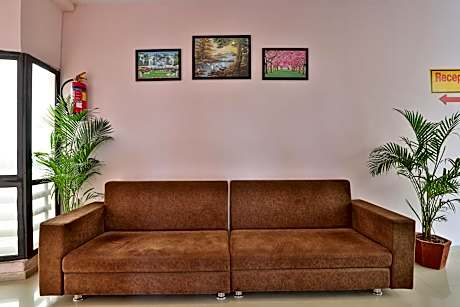 Hotel O D K Guest House