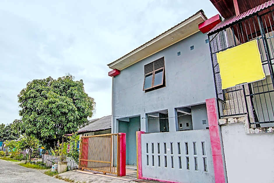 Hotel O Homestay Dinda Syariah Near Masjid Al Amin